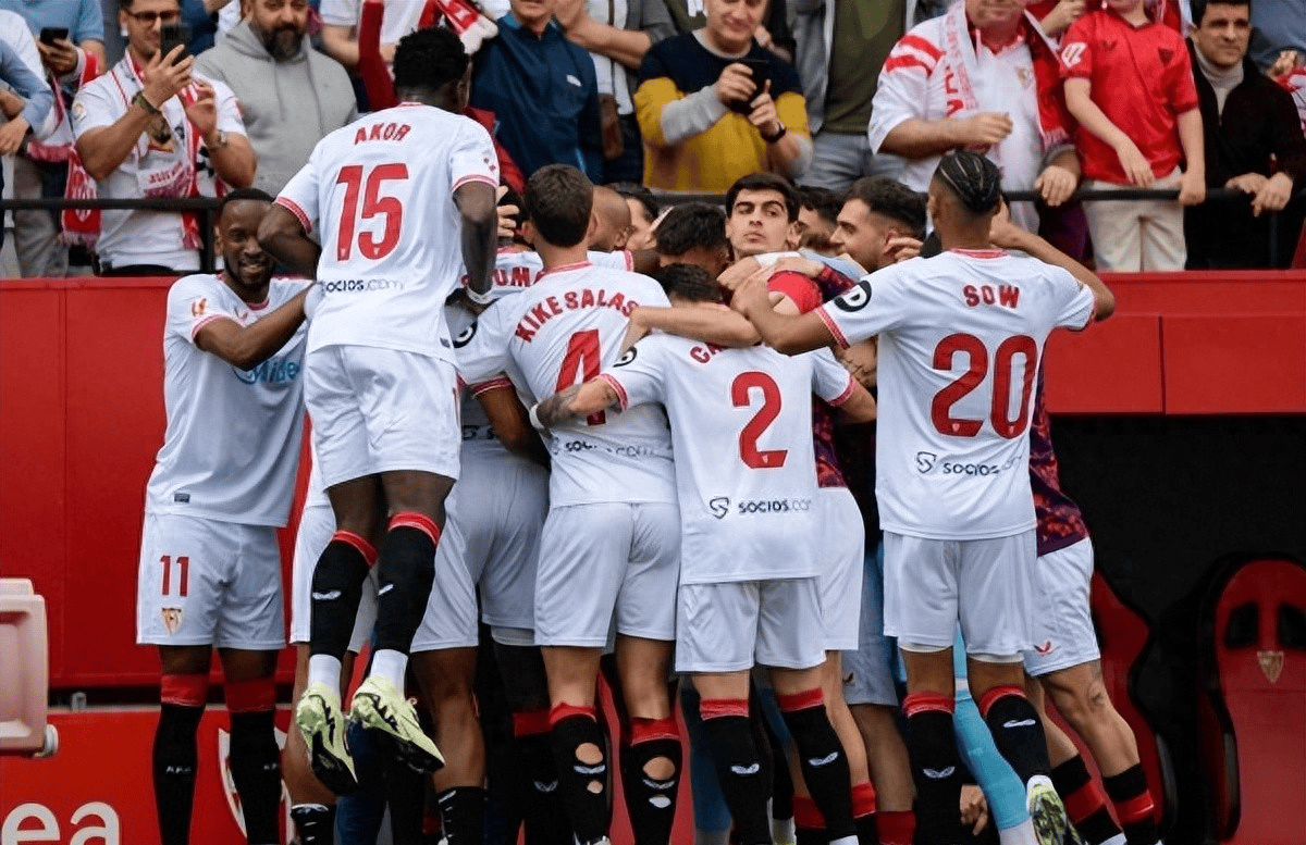 九游体育-包含托特纳姆迎法甲关键赛；关键时刻单刀错失；震撼外界；赛季目标并未改变的词条